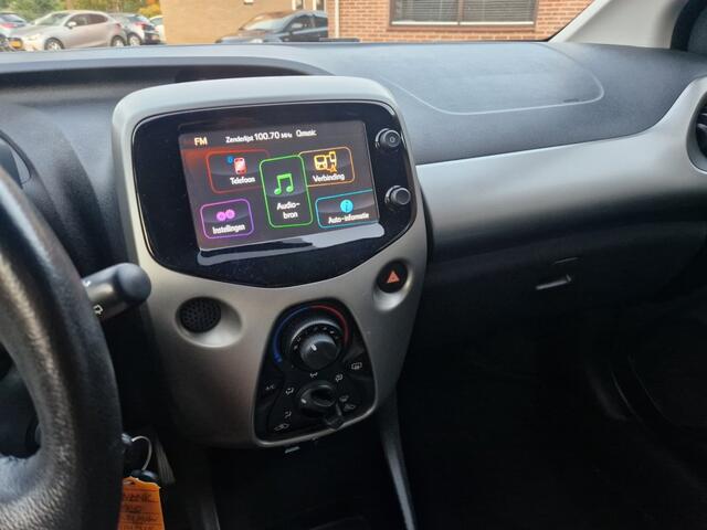 Toyota AYGO 1.0 VVT-i x-sport 5-Drs Airco Navi NL-auto / 1e-Eig. Camera L.m.v. Dealer OH