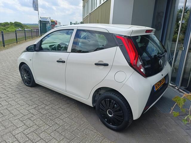Toyota AYGO 1.0 VVT-i x-fun | Airco | Centrale deurvergrendeling | BTW | NAP |