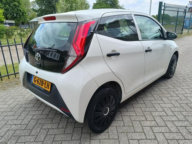 Toyota AYGO 1.0 VVT-i x-fun | Airco | Centrale deurvergrendeling | BTW | NAP |