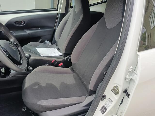 Toyota AYGO 1.0 VVT-i x-fun | Airco | Centrale deurvergrendeling | BTW | NAP |
