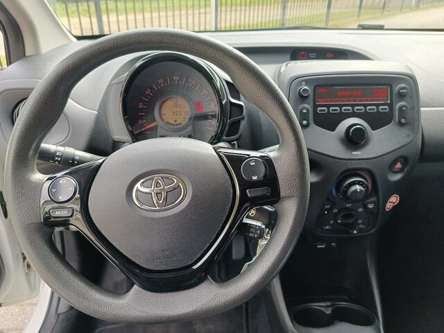 Toyota AYGO 1.0 VVT-i x-fun | Airco | Centrale deurvergrendeling | BTW | NAP |