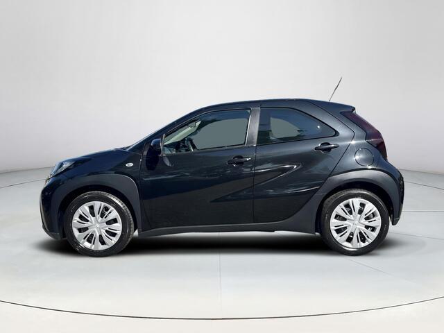 Toyota AYGO X 1.0 VVT-i MT Play | CarPlay | Camera | ACC