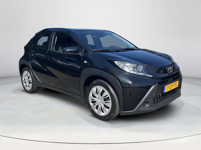Toyota AYGO X 1.0 VVT-i MT Play | CarPlay | Camera | ACC