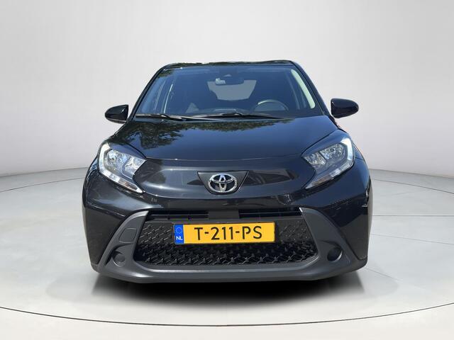 Toyota AYGO X 1.0 VVT-i MT Play | CarPlay | Camera | ACC