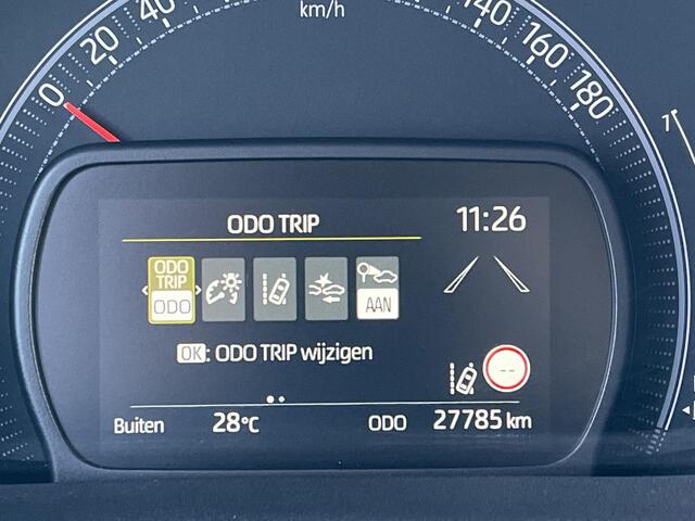 Toyota AYGO X 1.0 VVT-i MT Play | CarPlay | Camera | ACC