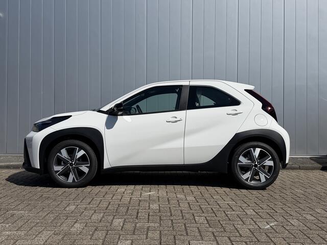 Toyota AYGO X Hybrid 115 play GO Pack Cruise Carplay Nieuw Voorraad