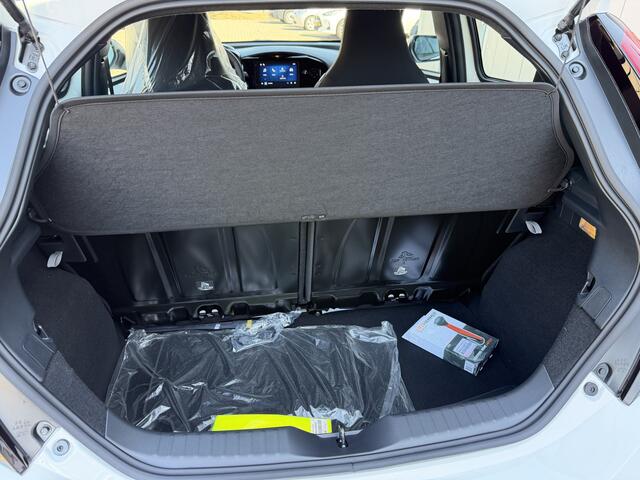 Toyota AYGO X Hybrid 115 play GO Pack Cruise Carplay Nieuw Voorraad