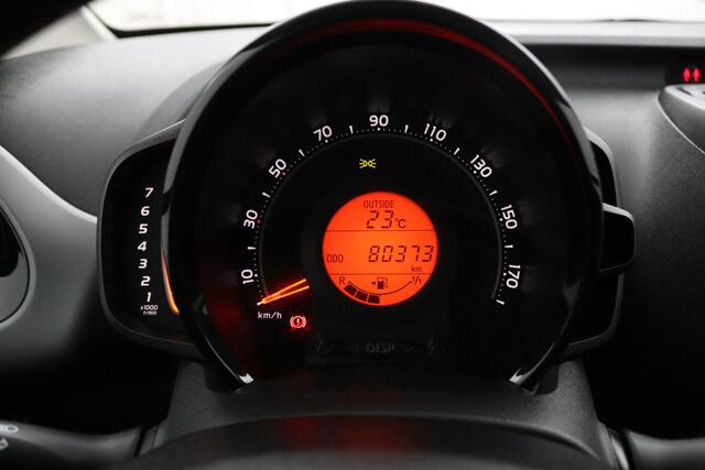 Toyota AYGO 1.0 VVT-i x-play | Groot scherm multimedia | Airco | Parkeercamera |