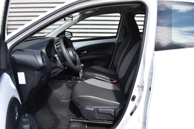 Toyota AYGO 1.0 VVT-I MT PLAY / DEALER ONDERHOUDEN / CARPLAY / CAMERA / ADAP CRUISE