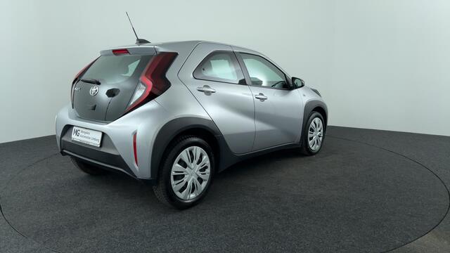 Toyota AYGO X 1.0 VVT-i MT Play