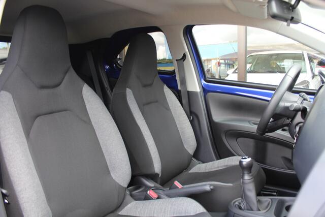 Toyota AYGO X 1.0 VVT-i MT first | Rijklaar | Apple/Android | Clima | DAB+ | Adap. Cruise | Camera | LED