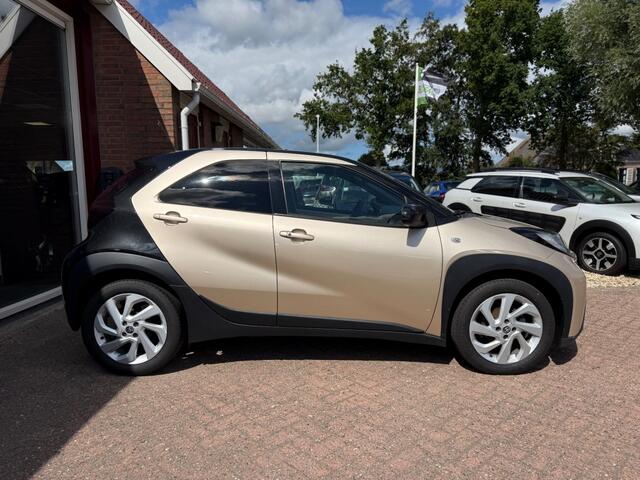 Toyota AYGO 1.0 VVT-I S-CVT PREMIUM AUTOMAAT! Camera/ACC/Stoelverwarming