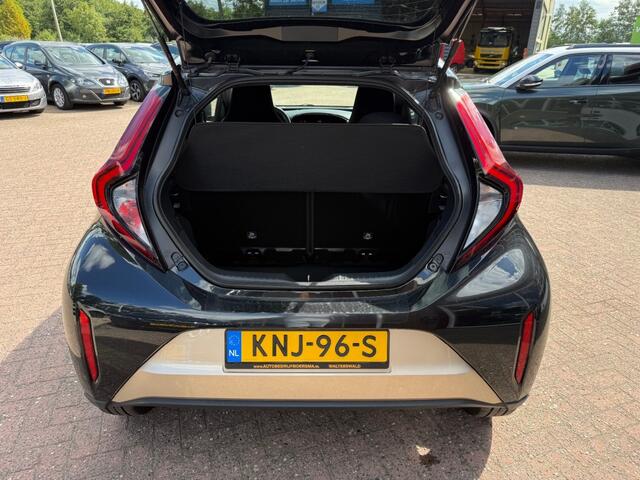 Toyota AYGO 1.0 VVT-I S-CVT PREMIUM AUTOMAAT! Camera/ACC/Stoelverwarming