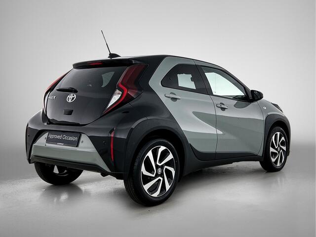 Toyota AYGO X 1.0 VVT-i S-CVT Pulse + | BTW Voertuig | Parkeersensoren voor+achter | Keyless Entry/Start | Climate Control | Cruise Control Adaptive | achteruitrijcamera | Apple CarPlay/Android Auto |