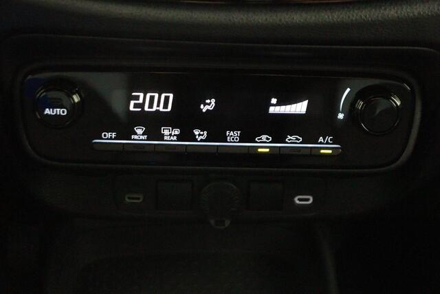 Toyota AYGO X Hybrid 115 play Uit voorraad leverbaar | Apple Carplay/Android Auto | GO PACK |