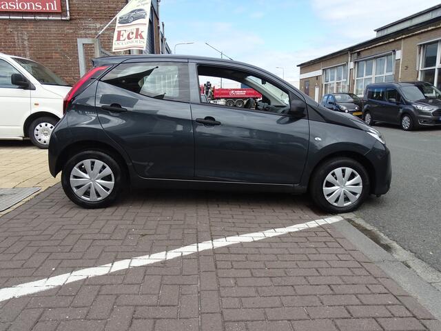 Toyota AYGO 1.0 VVT-i x-fun