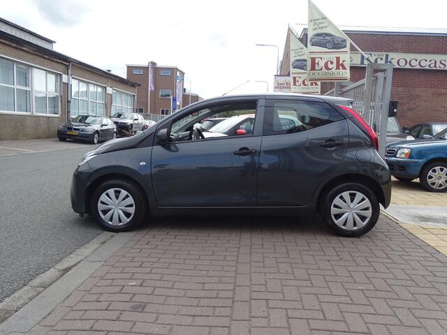 Toyota AYGO 1.0 VVT-i x-fun