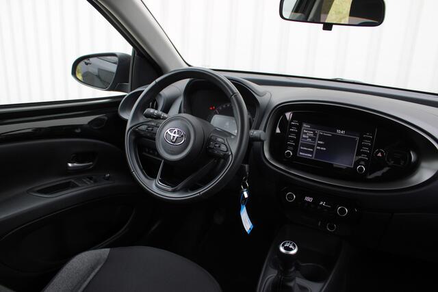 Toyota AYGO X 1.0 VVT-i MT first | Incl. 12 maanden garantie | Apple carplay/Android auto | Parkeercamera | DAB radio | Climate control | Adaptieve cruise control |
