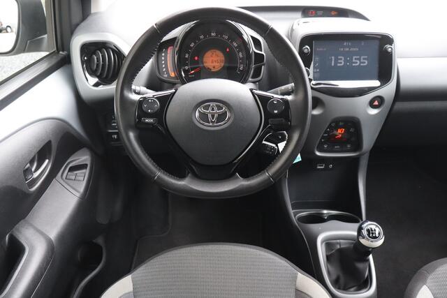 Toyota AYGO 1.0 VVT-i x-joy - NL- Auto!! Apple I Camera I Cruise