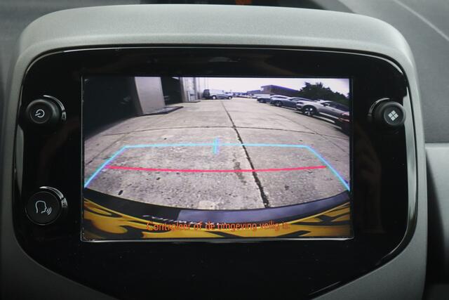 Toyota AYGO 1.0 VVT-i x-joy - NL- Auto!! Apple I Camera I Cruise