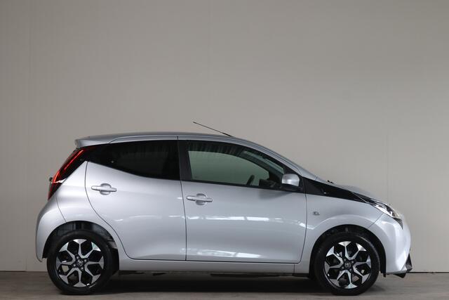 Toyota AYGO 1.0 VVT-i x-joy - NL- Auto!! Apple I Camera I Cruise