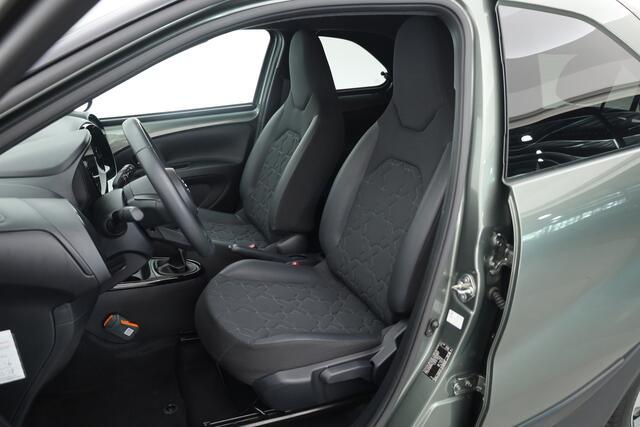 Toyota AYGO X 1.0 VVT-i MT Envy Rijklaar | Bi-Tone | JBL | Camera | Apple CarPlay | Navi | 18'' | Clima | LED