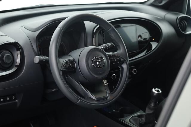 Toyota AYGO X 1.0 VVT-i MT Envy Rijklaar | Bi-Tone | JBL | Camera | Apple CarPlay | Navi | 18'' | Clima | LED