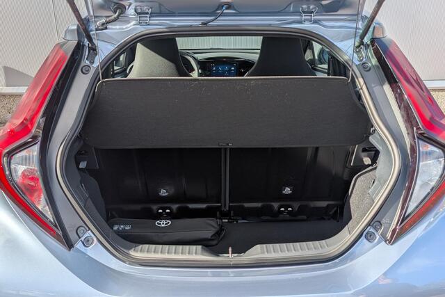 Toyota AYGO X Hybrid 115 play € 1000 inruilpremie, Snel leverbaar