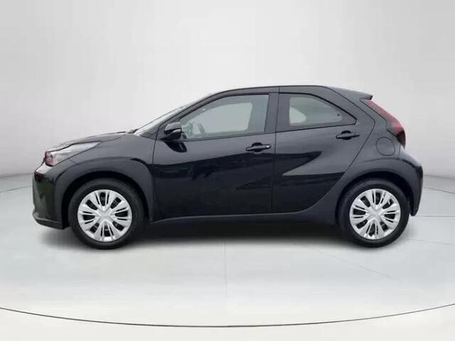 Toyota AYGO X Hybrid 115 play incl. €1000,- inruilpremie, Snel leverbaar