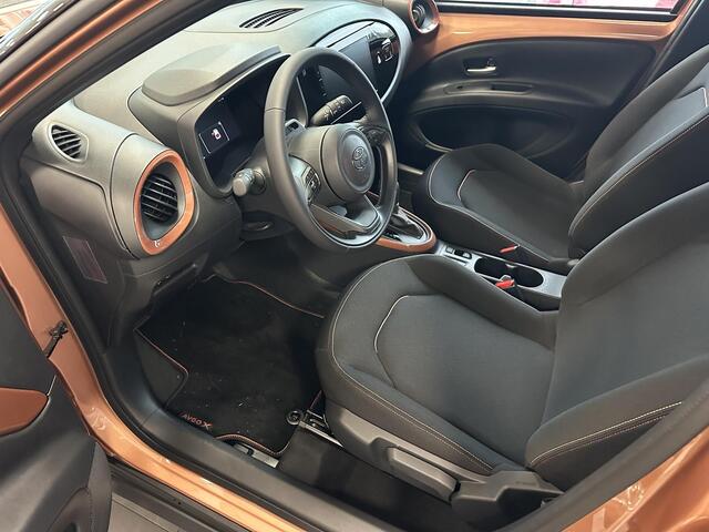 Toyota AYGO X Hybrid 115 pulse € 1000 inruilpremie, Snel leverbaar