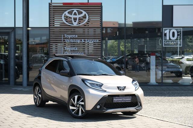 Toyota AYGO X 1.0 VVT-i S-CVT Envy Automaat | Cabrio dak | Apple Carplay / Android auto | 18" lichtmetalen velgen 'design envy' | 9" multimediasysteem met Toyota Smart Connect incl. Cloud navigatie | Apple Carplay