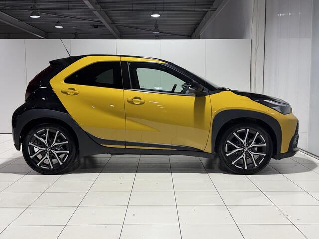 Toyota AYGO X Hybrid 115 GR Sport JBL-AUDIO , 18'' LM-VELGEN , KEYLESS , PARKEERSENSOREN V+A , STOELVERW , NAVI , CLIMA