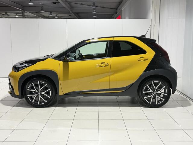 Toyota AYGO X Hybrid 115 GR Sport JBL-AUDIO , 18'' LM-VELGEN , KEYLESS , PARKEERSENSOREN V+A , STOELVERW , NAVI , CLIMA