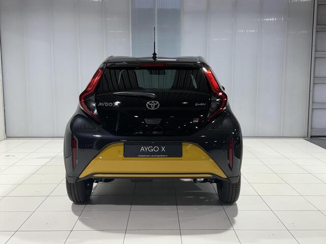 Toyota AYGO X Hybrid 115 GR Sport JBL-AUDIO , 18'' LM-VELGEN , KEYLESS , PARKEERSENSOREN V+A , STOELVERW , NAVI , CLIMA