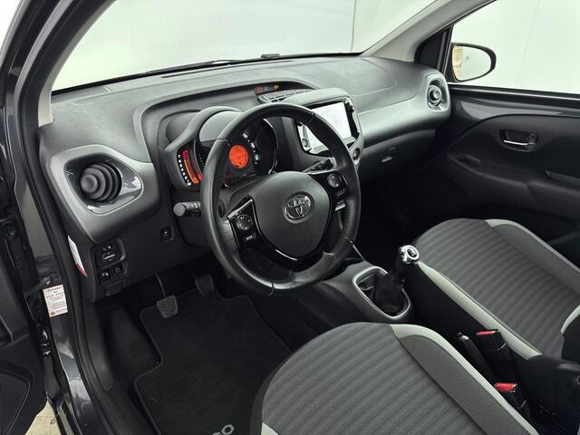 Toyota AYGO 1.0 VVT-i x-joy | Airco | LM velgen | Elektrische ramen | Climate control | Apple carplay/android auto | Achteruitrij camera |