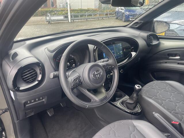 Toyota AYGO X 1.0 VVT-i MT Envy
