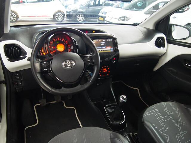 Toyota AYGO 1.0 VVT-i x-wave Camera Sunroof (APK:Nieuw) Incl.Garantie