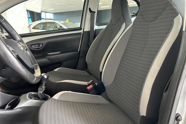 Toyota AYGO 1.0 VVT-i x-play