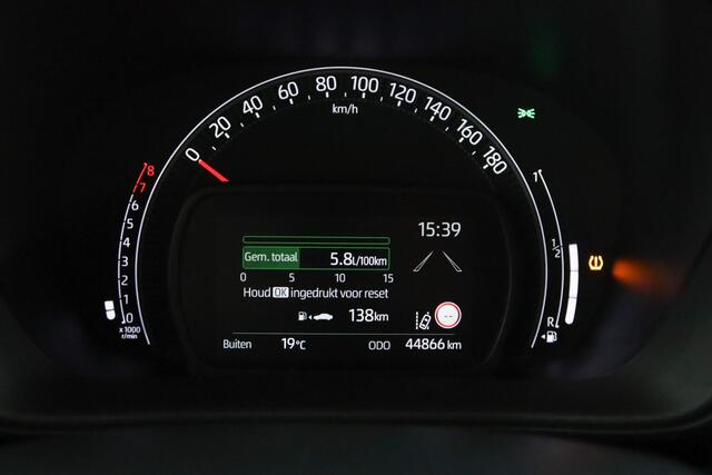 Toyota AYGO X 1.0 VVT-i MT Pulse | Apple Carplay/Android Auto | Stoelverwarming | Airco | Fietsendragerbeugel |