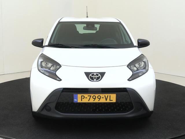 Toyota AYGO X 1.0 VVT-i 72 PK MT Play Mediascherm | Camera | Airco | Bluetooth | Lichtsensor | Apple Carplay/Android Auto