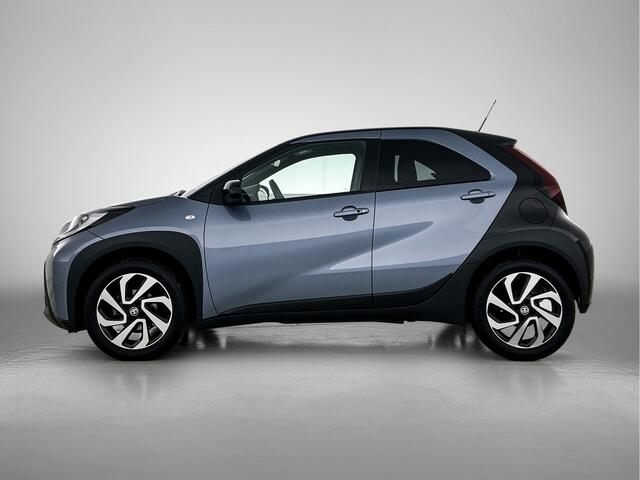 Toyota AYGO X 1.0 VVT-i S-CVT Pulse + | BTW Voertuig | Parkeersensoren voor+achter | Keyless Entry/Start | Climate Control | Cruise Control Adaptive | achteruitrijcamera | Apple CarPlay/Android Auto |