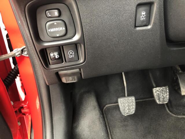 Toyota AYGO 1.0 VVT-i x-play 5-drs AIRCO|APPLE/ANDROID|CAMERA|DAB|CRUISE CONTROL|BLUETOOTH|USB