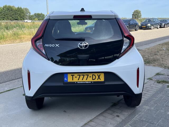 Toyota AYGO X 1.0 VVT-i MT / Airco /