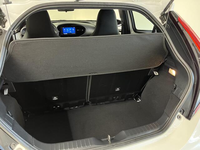 Toyota AYGO X 1.0 VVT-i MT Play