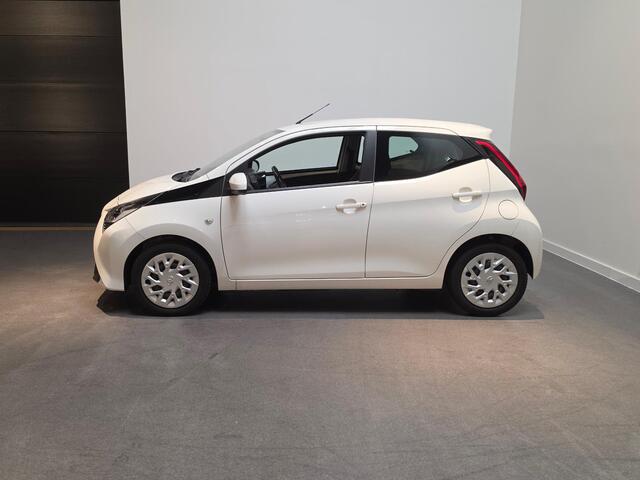 Toyota AYGO 1.0 VVT-i x-play - Apple Carplay / Android Auto