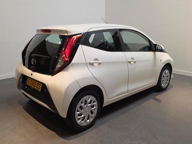 Toyota AYGO 1.0 VVT-i x-play - Apple Carplay / Android Auto