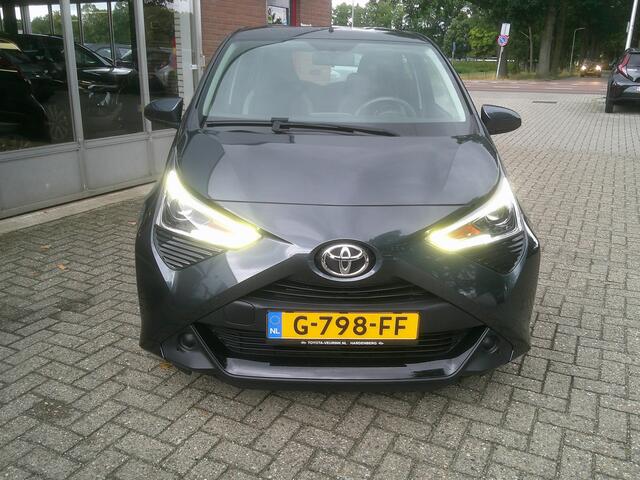 Toyota AYGO 1.0 VVT-i x-play X-Shift Automaat