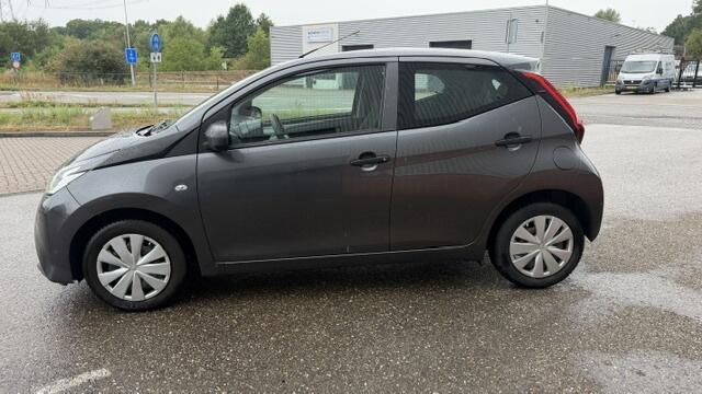 Toyota AYGO 1.0 VVT-i x-fun