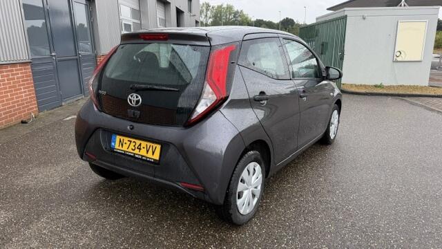 Toyota AYGO 1.0 VVT-i x-fun