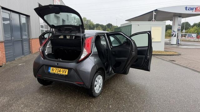 Toyota AYGO 1.0 VVT-i x-fun